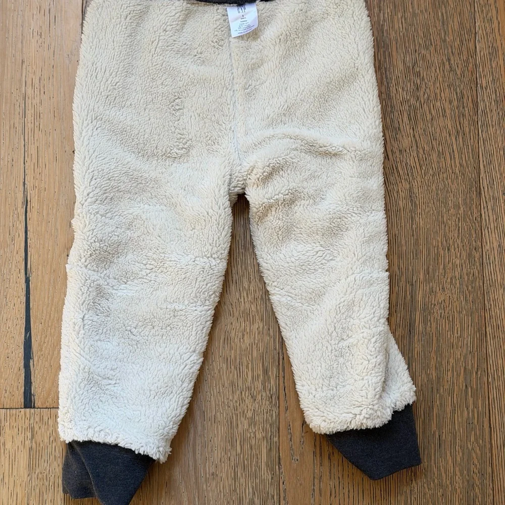 GAP Kids Charcoal Gray Sweat Joggers Sherpa Lined - Picture 4 of 5